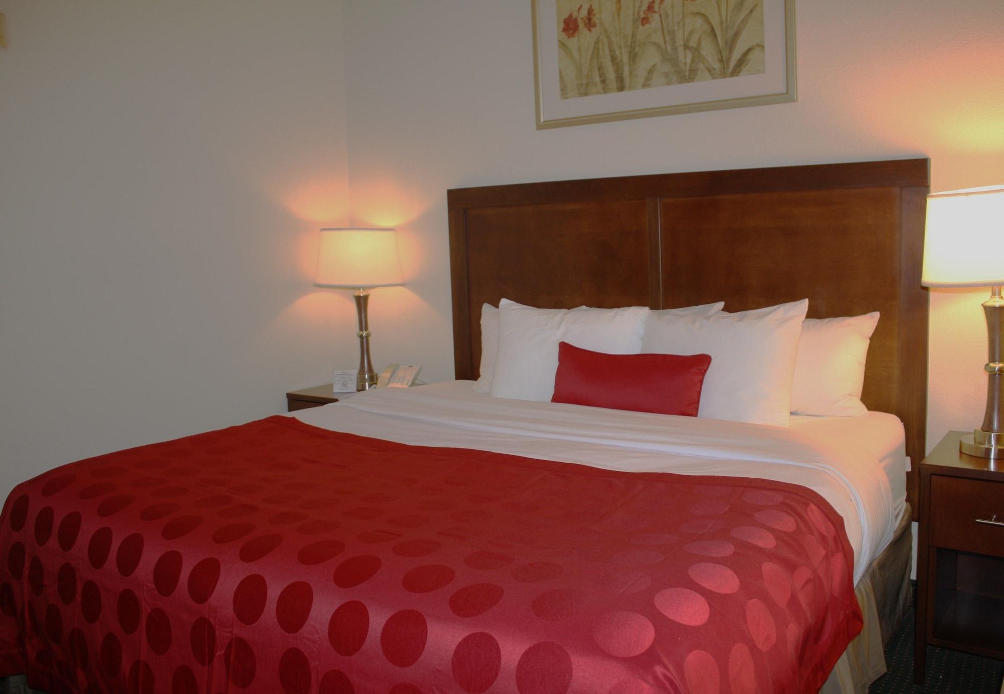 Ramada By Wyndham Denver International Airport Exterior photo