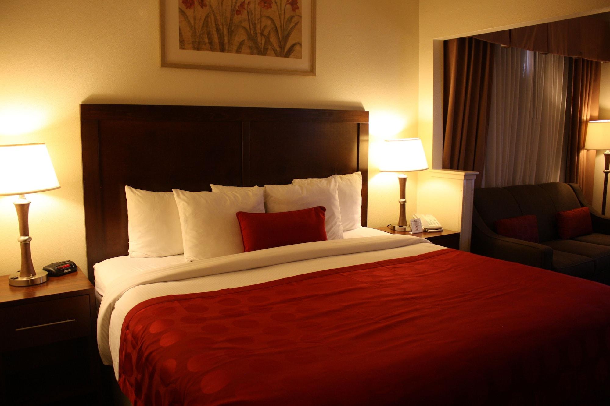Ramada By Wyndham Denver International Airport Exterior photo